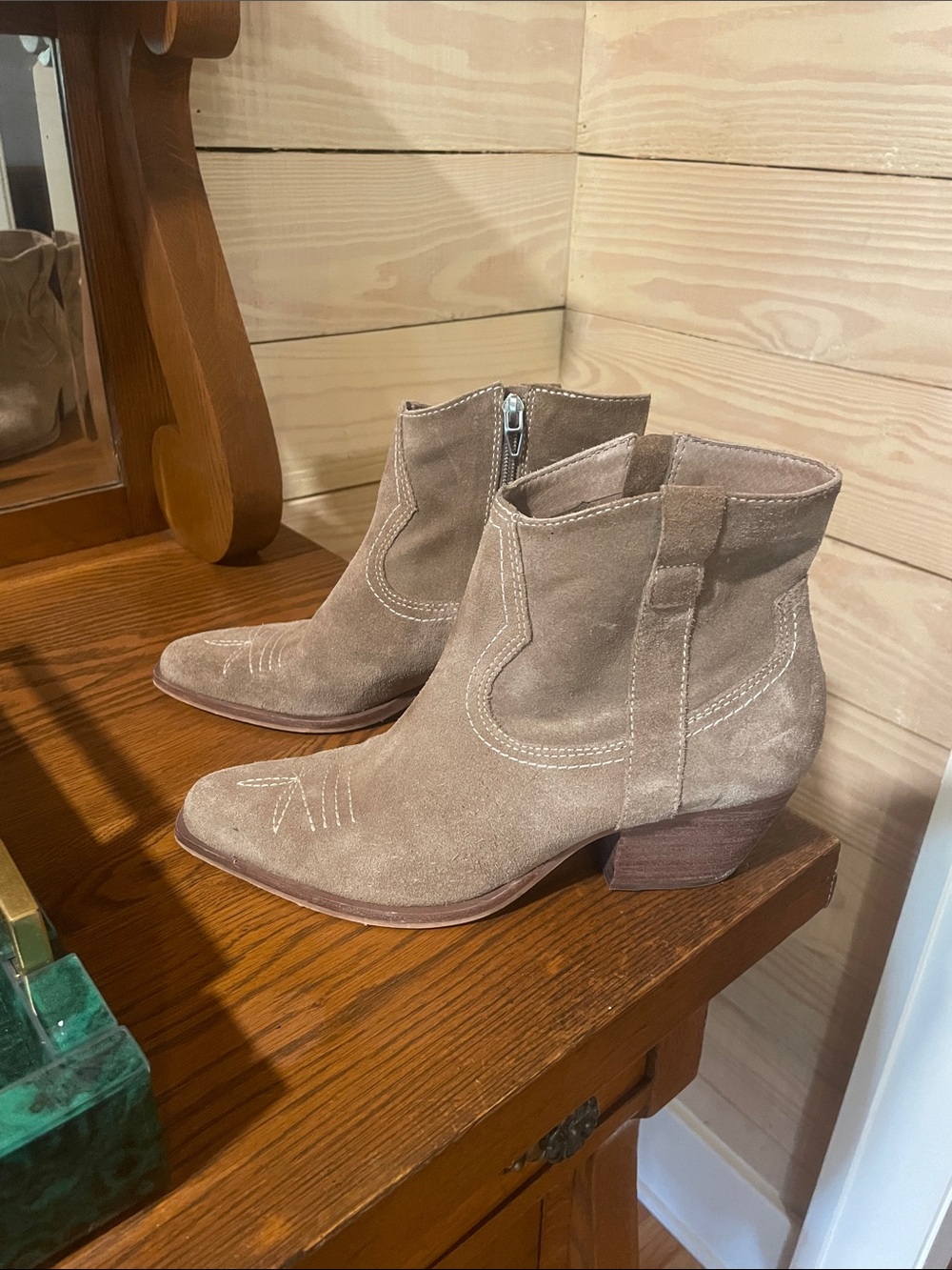 Dolce Vita Taupe Suede Western Ankle Boots size 9.5
